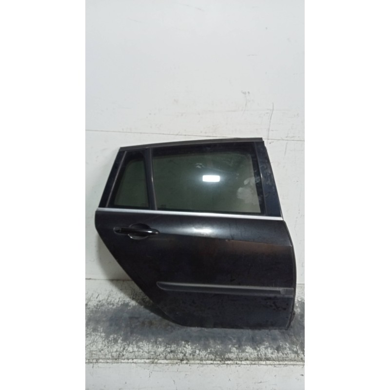 Recambio de puerta trasera derecha para renault laguna grandtour iii 2.0 dci referencia OEM IAM  RANCHERA 5P