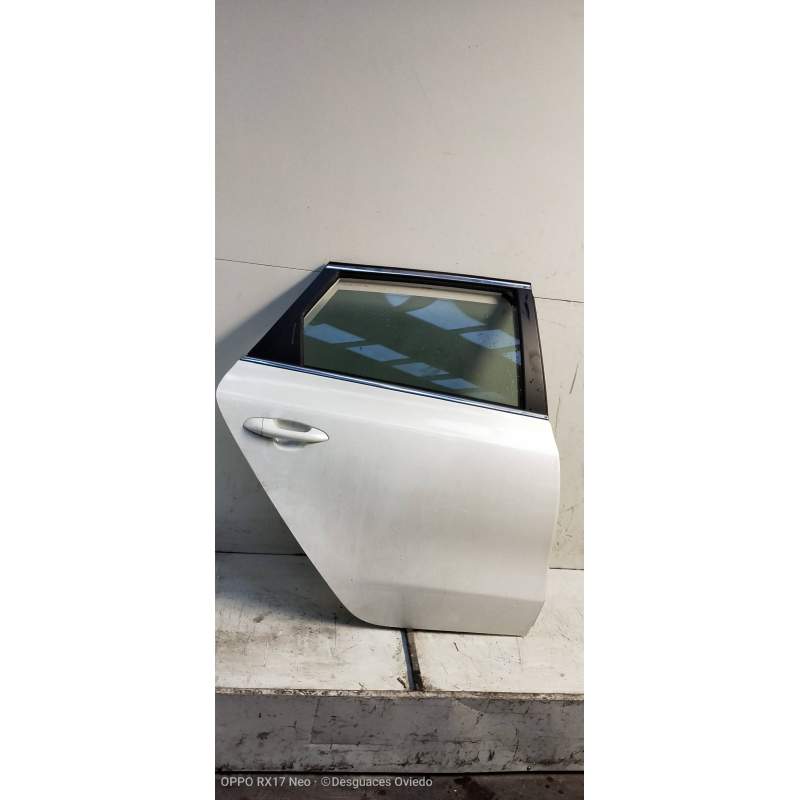 Recambio de puerta trasera derecha para kia cee´d sporty wagon tech referencia OEM IAM  5P 2012