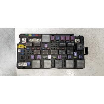 CAJA RELES / FUSIBLES AK7022 