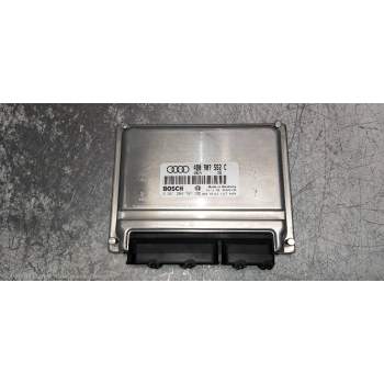 CENTRALITA MOTOR UCE 0261204767 4B0907552C 