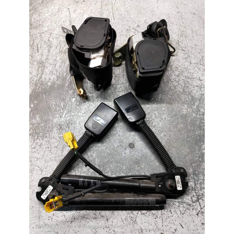Recambio de juego cinturones delantero para ford mondeo berlina (gd) clx referencia OEM IAM  4P 1997