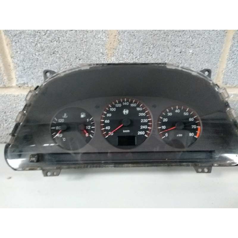 Recambio de cuadro instrumentos para alfa romeo 146 1.9 jtd cat referencia OEM IAM   