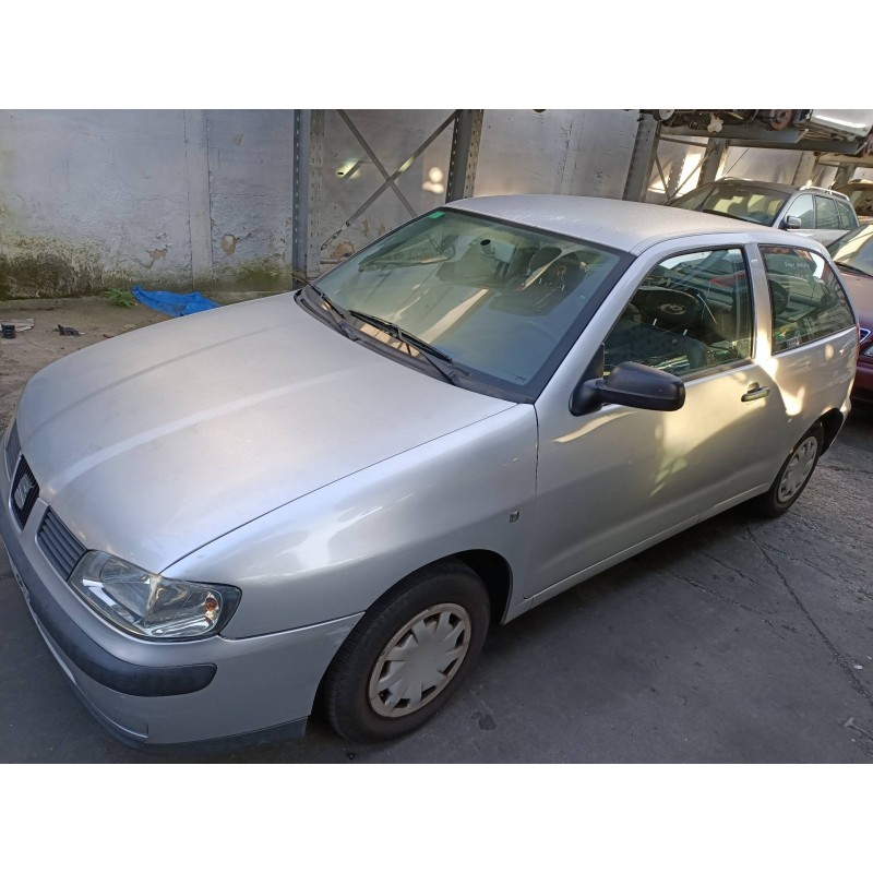 seat ibiza (6k1) del año 2001