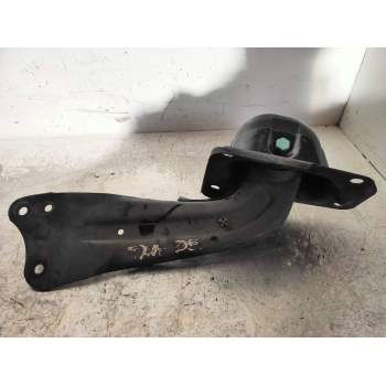 BRAZO SUSPENSION INFERIOR TRASERO DERECHO 5Q0505323C 32G 2004