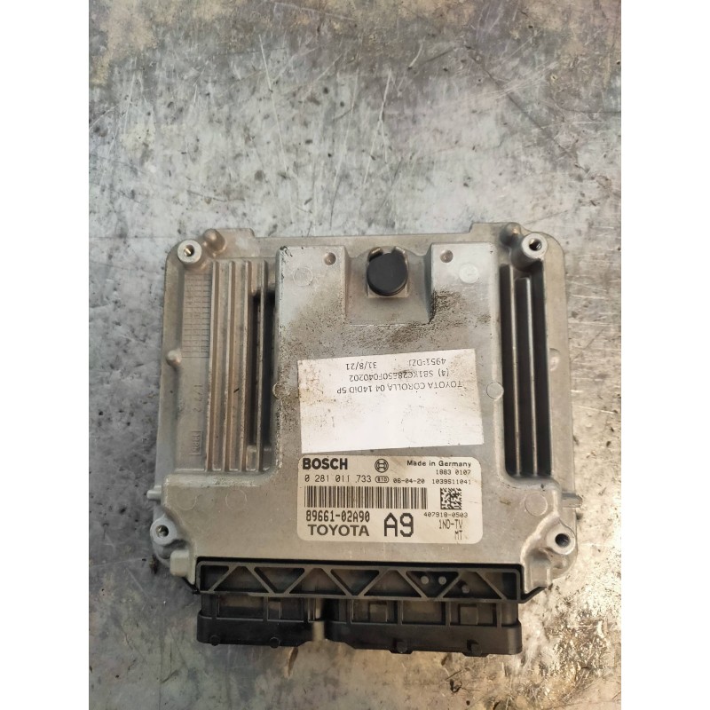 Recambio de centralita motor uce para toyota corolla (e12) 1.4 d-4d luna compact referencia OEM IAM 0281011733 8966102A90 1NDTV 