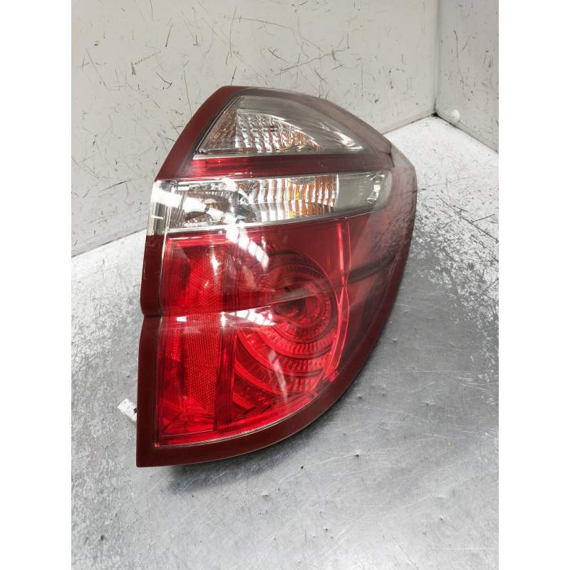 Recambio de piloto trasero derecho para subaru legacy familiar/outback b13 (bp) referencia OEM IAM 22020952 A045053 