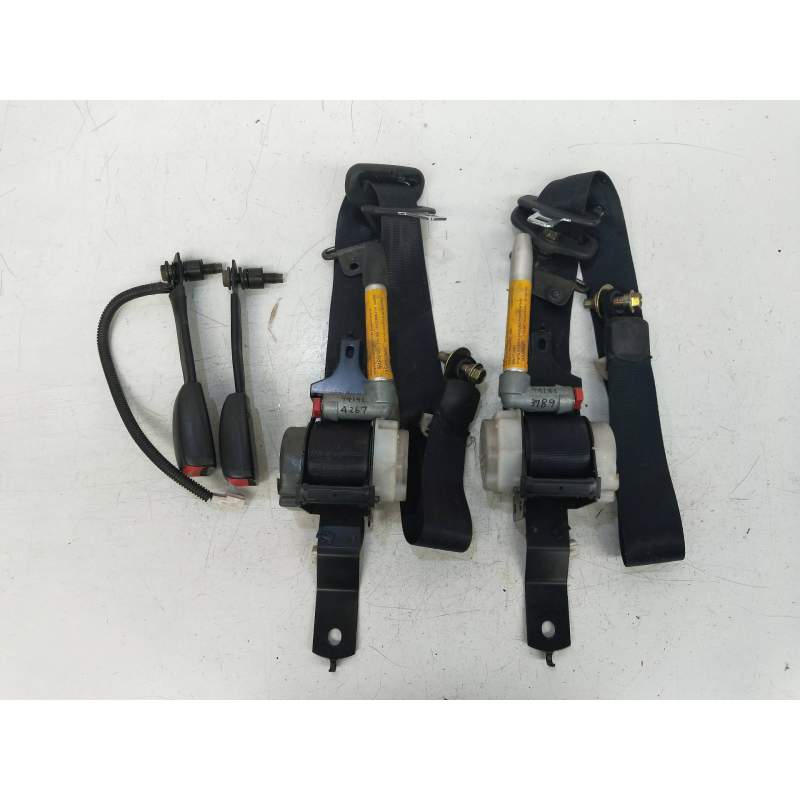 Recambio de juego cinturones delantero para nissan maxima qx (a32) 2.0 v6 24v cat referencia OEM IAM   4P