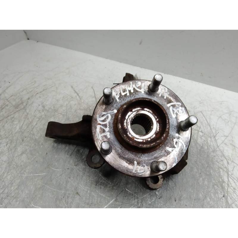 Recambio de mangueta delantera izquierda para nissan almera tino (v10m) 1.8 16v cat referencia OEM IAM   