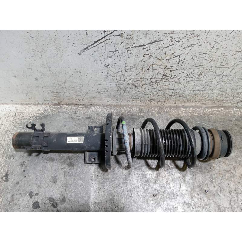 Recambio de amortiguador delantero derecho para audi a1 (8x) ambition referencia OEM IAM 6R0413031S  