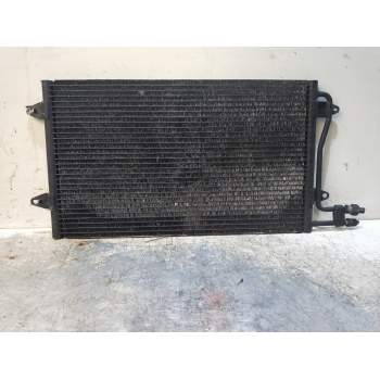 CONDENSADOR / RADIADOR AIRE ACONDICIONADO 2D0820413 