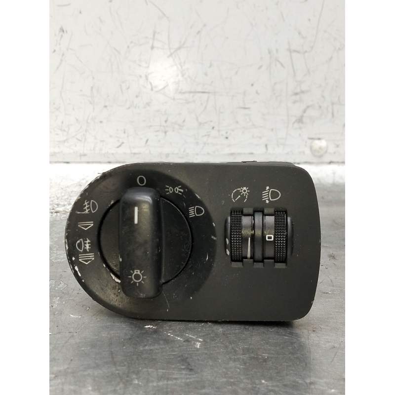 Recambio de mando luces para audi a3 (8p) 2.0 tdi referencia OEM IAM  INTERRUPTOR 2004