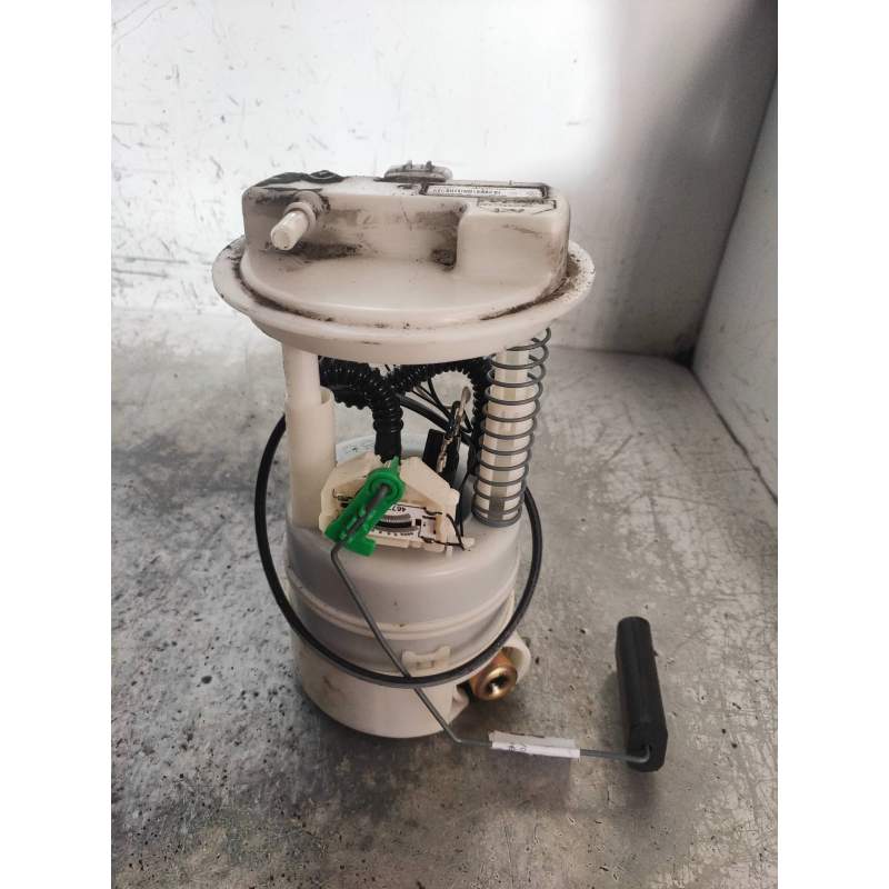 Recambio de bomba combustible para renault clio iii confort dynamique referencia OEM IAM 09746859900 16G 2005