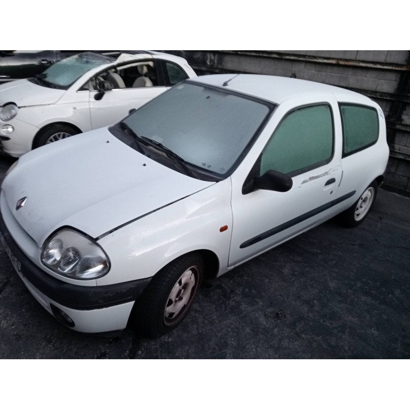 renault clio ii fase i (b/cbo) del año 2001