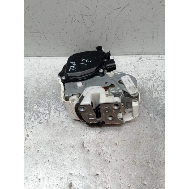 Recambio de motor cierre centralizado trasero izquierdo para citroën c-zero referencia OEM IAM  5P 
