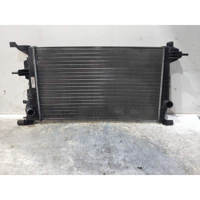 Recambio de radiador agua para renault scenic iii expression referencia OEM IAM 2144105150R 15DCI 2009