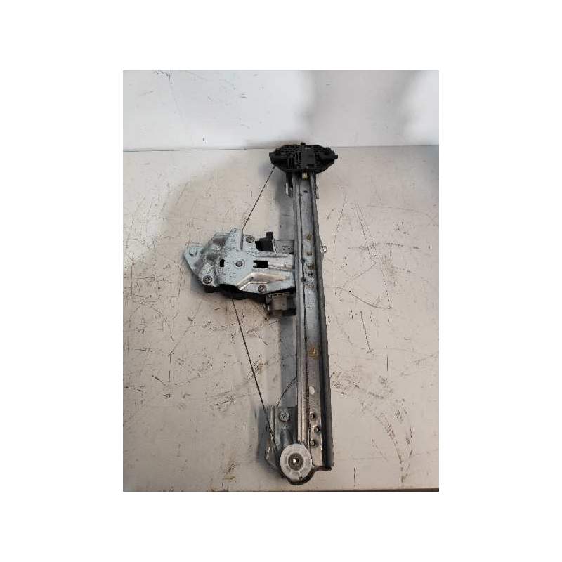 Recambio de elevalunas delantero izquierdo para dacia sandero stepway comfort referencia OEM IAM 8075211440R  