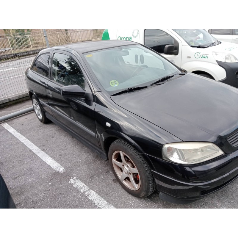 opel astra g berlina del año 2002