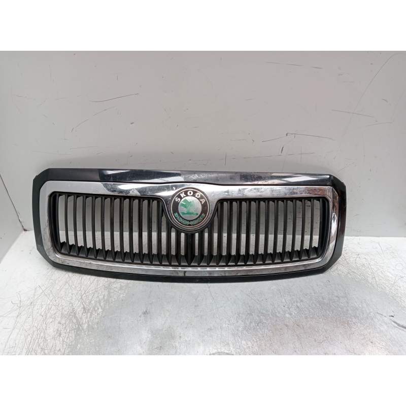 Recambio de rejilla delantera para skoda fabia i (6y2) 1.4 tdi referencia OEM IAM   
