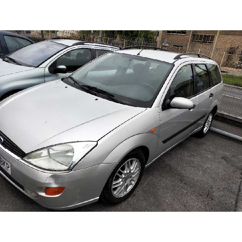 ford focus turnier (cak) del año 2001