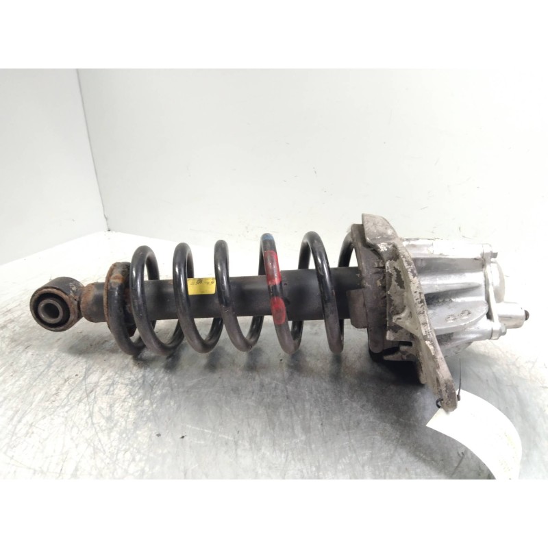 Recambio de amortiguador trasero izquierdo para volvo xc70 2.5 20v turbo cat referencia OEM IAM 8671713B  