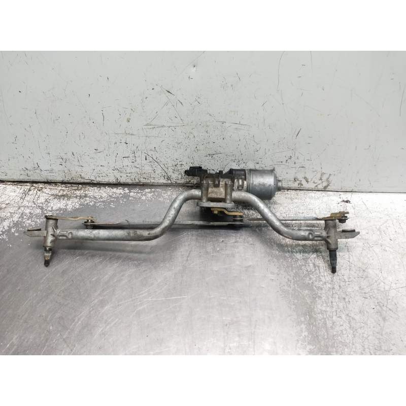 Recambio de motor limpia delantero para renault clio ii fase ii (b/cb0) referencia OEM IAM 0390241535  2001