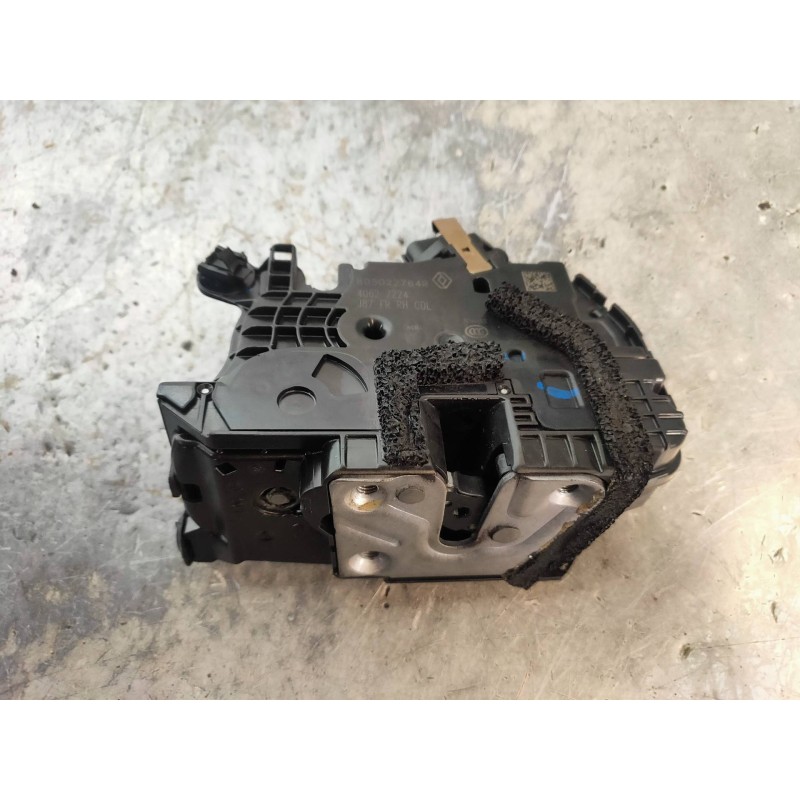 Recambio de motor cierre centralizado delantero derecho para renault captur xmod referencia OEM IAM 805022764R  