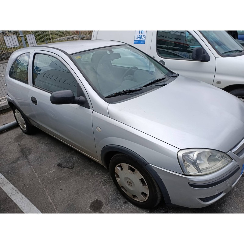 opel corsa c del año 2004