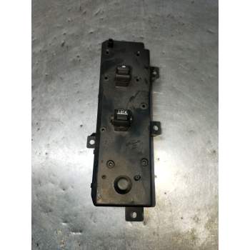 MANDO ELEVALUNAS DELANTERO DERECHO 56042290AC 30505L 1999