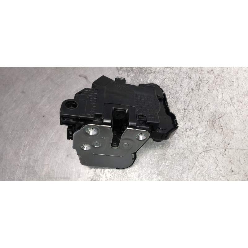 Recambio de motor cierre centralizado delantero derecho para hyundai i20 klass referencia OEM IAM 81320Q0010 5P 2020