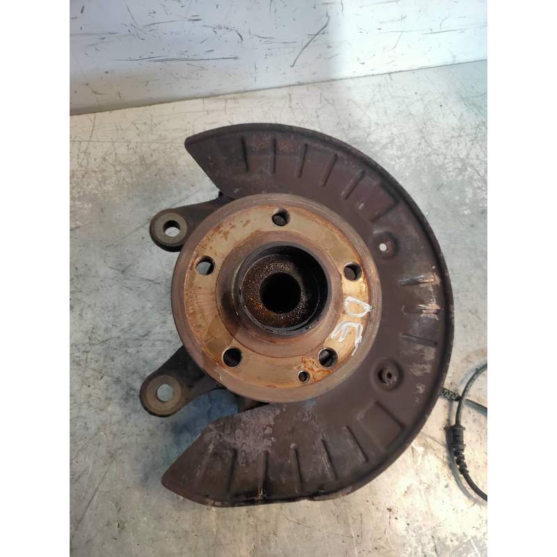 Recambio de mangueta delantera derecha para mercedes-benz vito kasten (639) 113 cdi extralang (639.605) referencia OEM IAM   