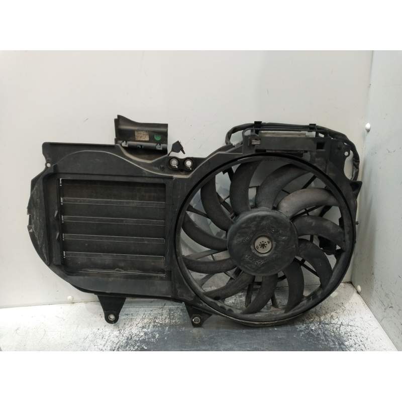 Recambio de electroventilador para audi a4 b6 (8e2) 1.8 t referencia OEM IAM 8E0121205E 870698V 2001