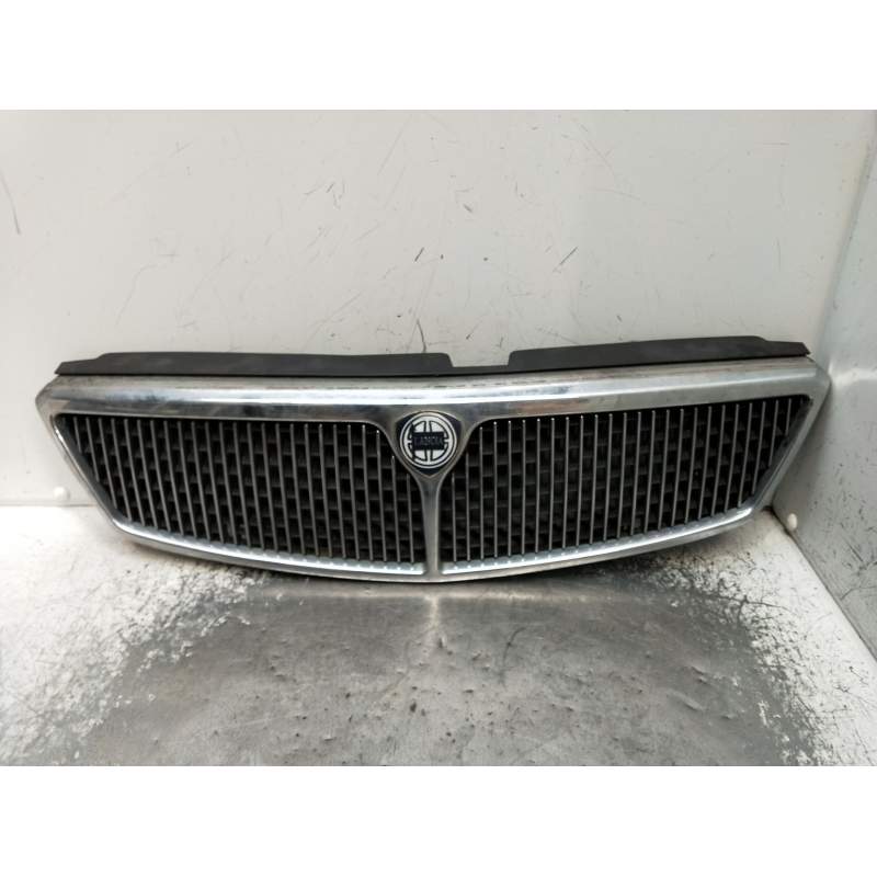 Recambio de rejilla delantera para lancia dedra (835_) 1.6 i.e. (835aa) referencia OEM IAM   1994