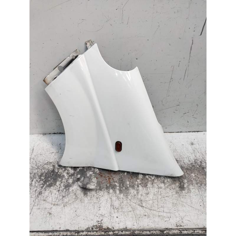 Recambio de aleta delantera izquierda para renault trafic caja cerrada (ab 4.01) 1.9 diesel referencia OEM IAM   