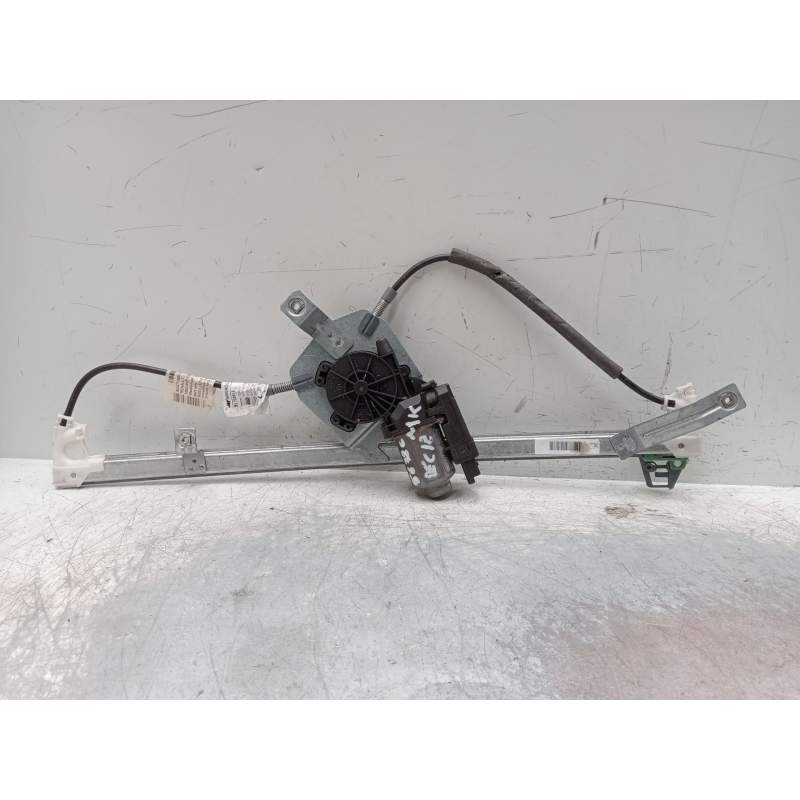 Recambio de elevalunas delantero izquierdo para renault scenic ii referencia OEM IAM BI70264L  03