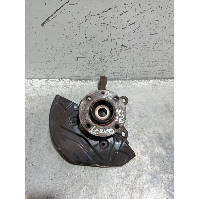 Recambio de mangueta delantera derecha para volkswagen vento (1h2) gl referencia OEM IAM  16G 1991