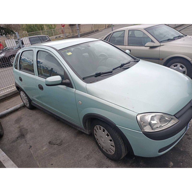 opel corsa c del año 2001