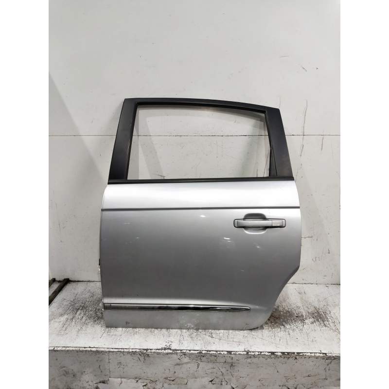 Recambio de puerta trasera izquierda para ssangyong rodius xdi referencia OEM IAM  5P 2005