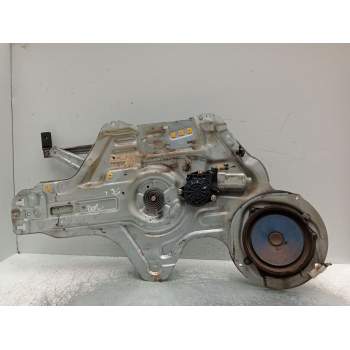 ELEVALUNAS DELANTERO IZQUIERDO 824702F020 5p 5C17A0491