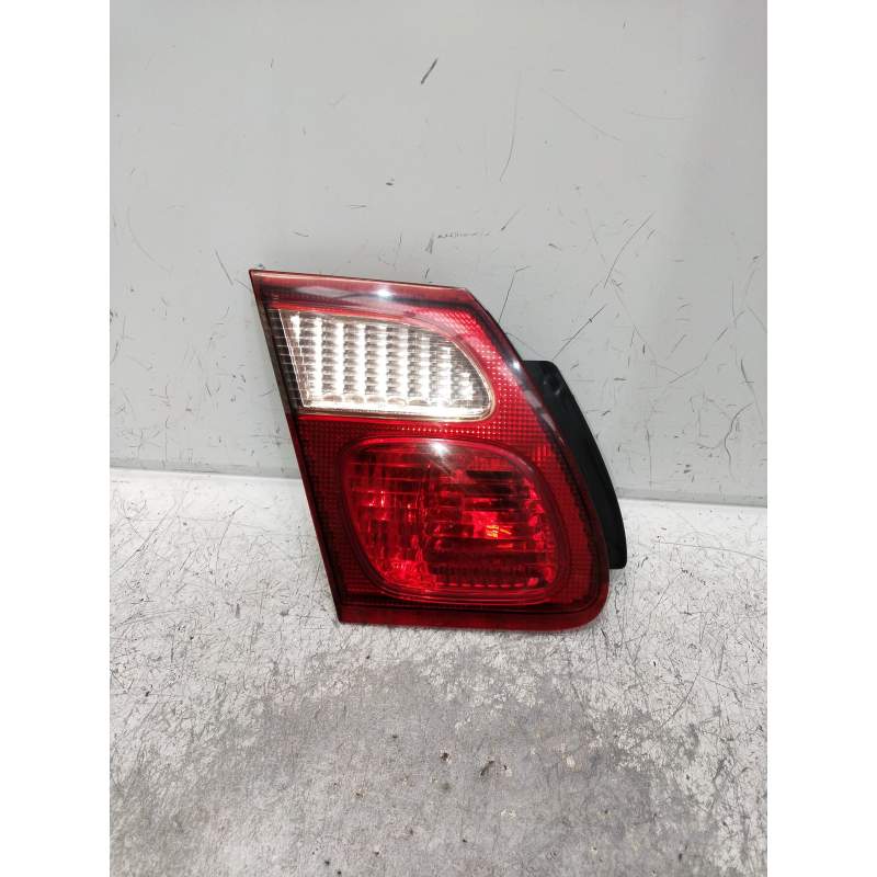 Recambio de piloto trasero izquierdo interior para nissan almera (n16/e) acenta referencia OEM IAM  4P 2002