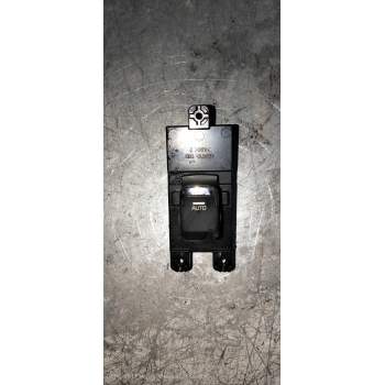 MANDO ELEVALUNAS DELANTERO DERECHO 93580A2100 4C25101000 2012