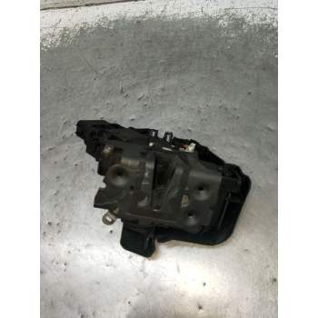 MOTOR CIERRE CENTRALIZADO DELANTERO DERECHO 3P 2005
