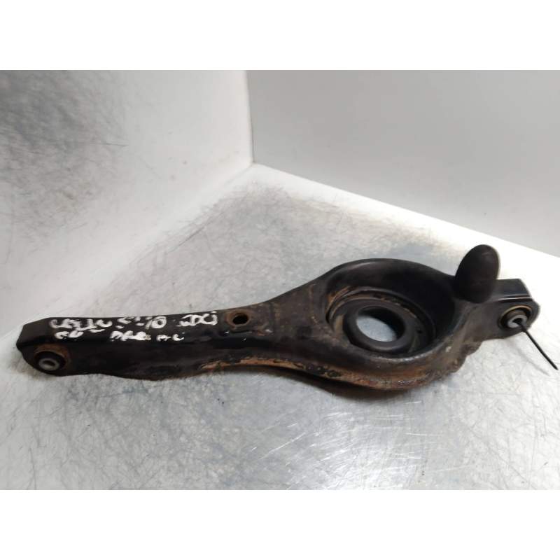 Recambio de brazo suspension inferior trasero derecho para volvo s40 berlina 1.6 diesel cat referencia OEM IAM   