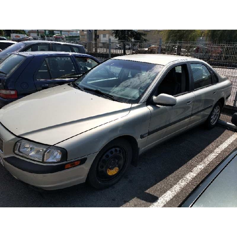 volvo s80 berlina del año 1999