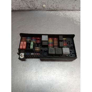 CAJA RELES / FUSIBLES A1645400272 320CDI 2005
