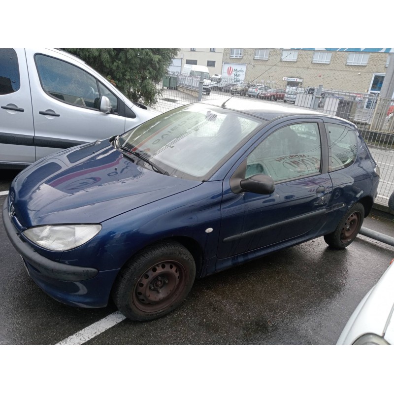 peugeot 206 berlina del año 2001