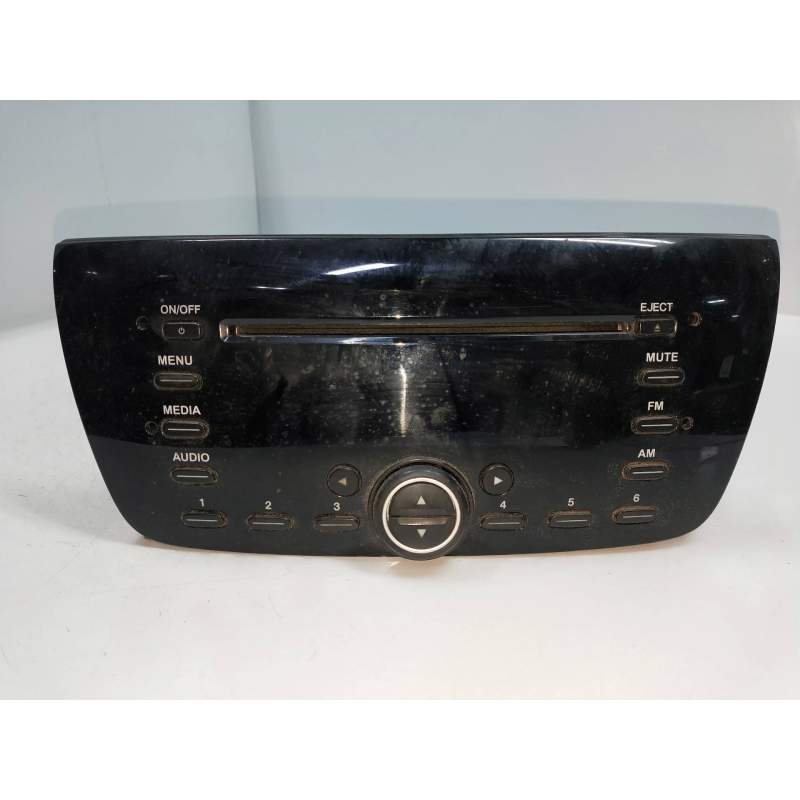 Recambio de sistema audio / radio cd para fiat doblo dynamic referencia OEM IAM 7355012410  2010