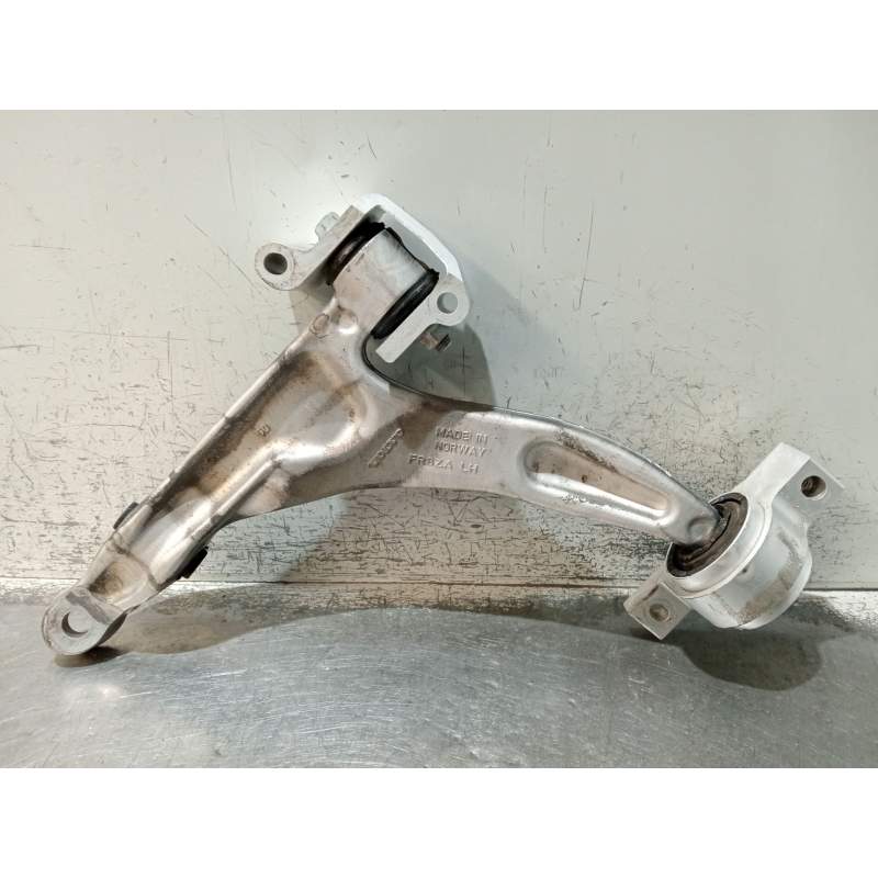 Recambio de brazo suspension inferior delantero izquierdo para volvo v60 ii (225) d3 referencia OEM IAM 32298153 2630357 