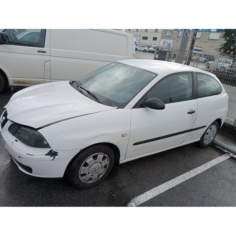 seat ibiza (6l1) del año 2004