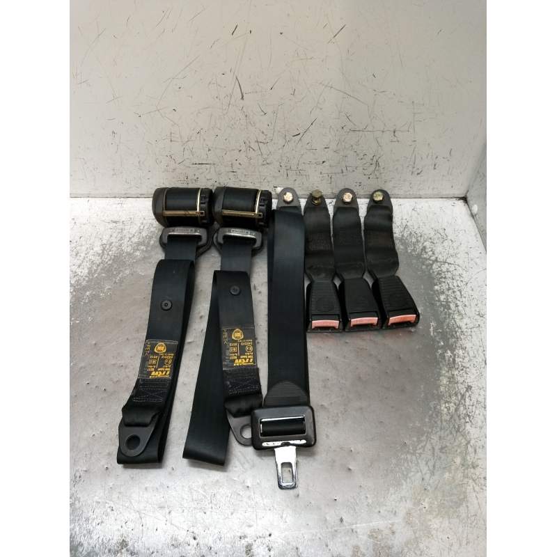 Recambio de juego cinturones trasero para lancia dedra (835_) 1.6 i.e. (835aa) referencia OEM IAM  4P 1994