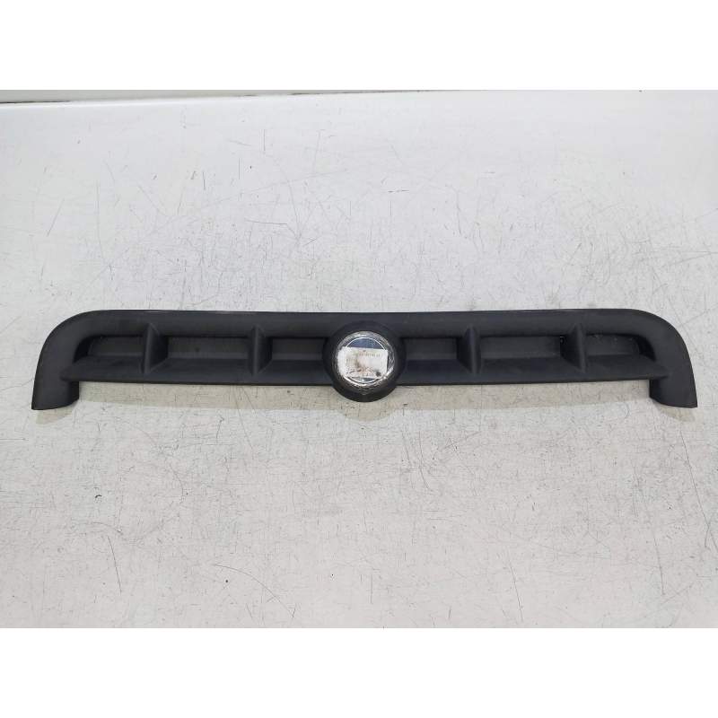 Recambio de rejilla delantera para fiat doblo cargo (223) 1.9 diesel cat referencia OEM IAM   2001